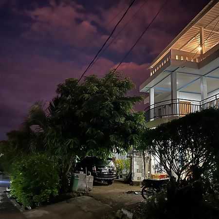 Four-G Home Stay & Komodo Tour Labuan Bajo Zewnętrze zdjęcie