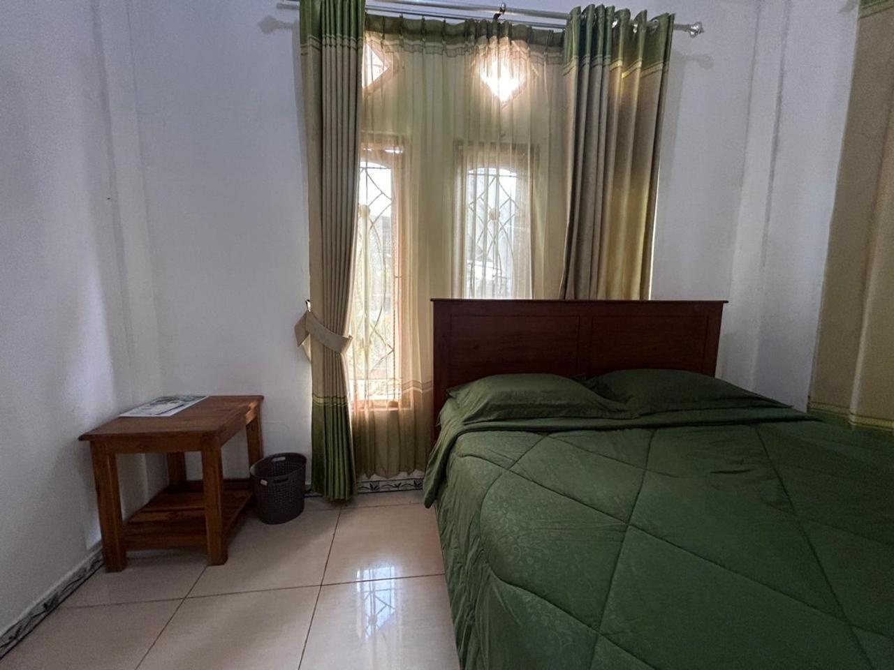 Four-G Home Stay & Komodo Tour Labuan Bajo Zewnętrze zdjęcie